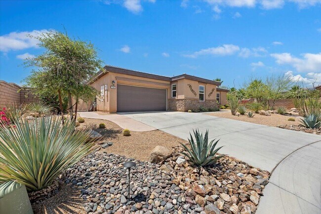 Building Photo - 73649 Dali court
