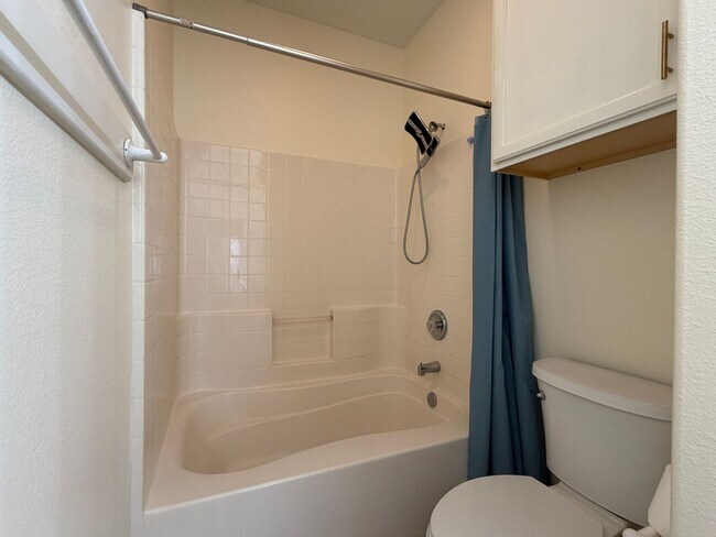 Building Photo - 14901 Windward Dr