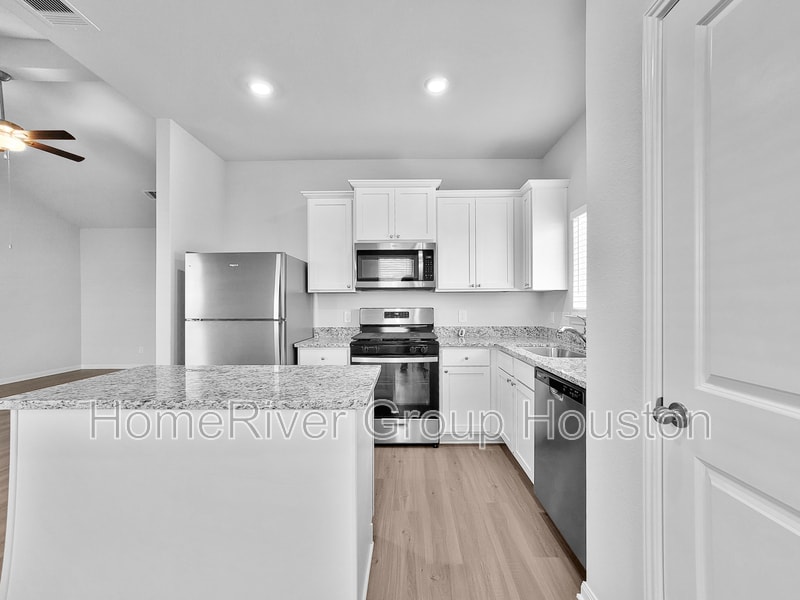 Building Photo - 329 Grayson Baw Ln