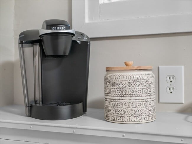 Building Photo - Boho Chic Loft (Furnished)