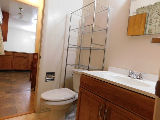 Building Photo - Spacious in the Redlands