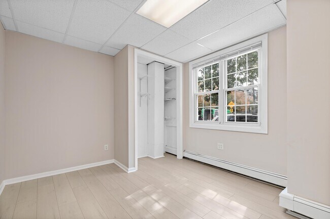 Building Photo - 119 Brunswick St