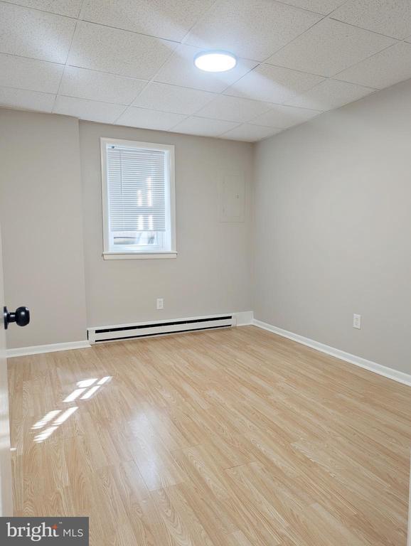 Building Photo - 110 N Main St