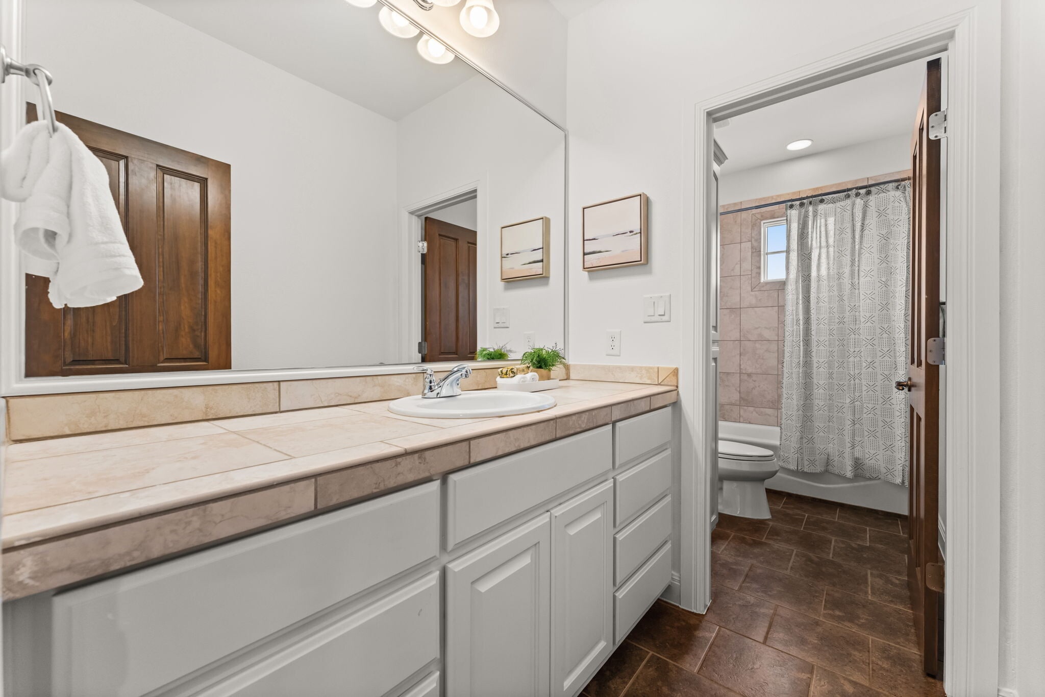 Building Photo - 15 Borello Dr