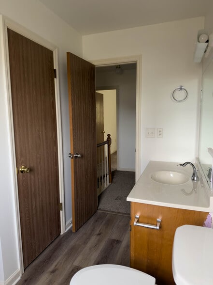 Building Photo - 2146 Walnut St