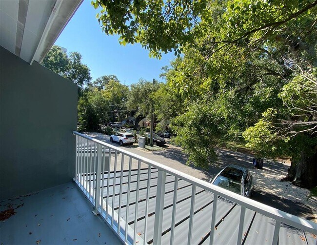 Building Photo - 1506 S Bay Villa Pl