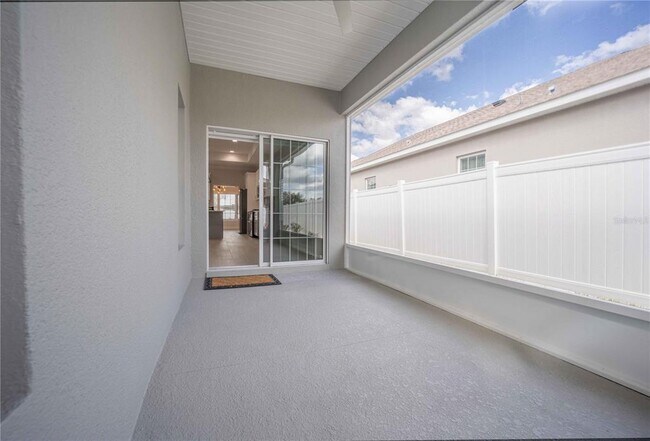 Building Photo - 4995 NE 125th Lp