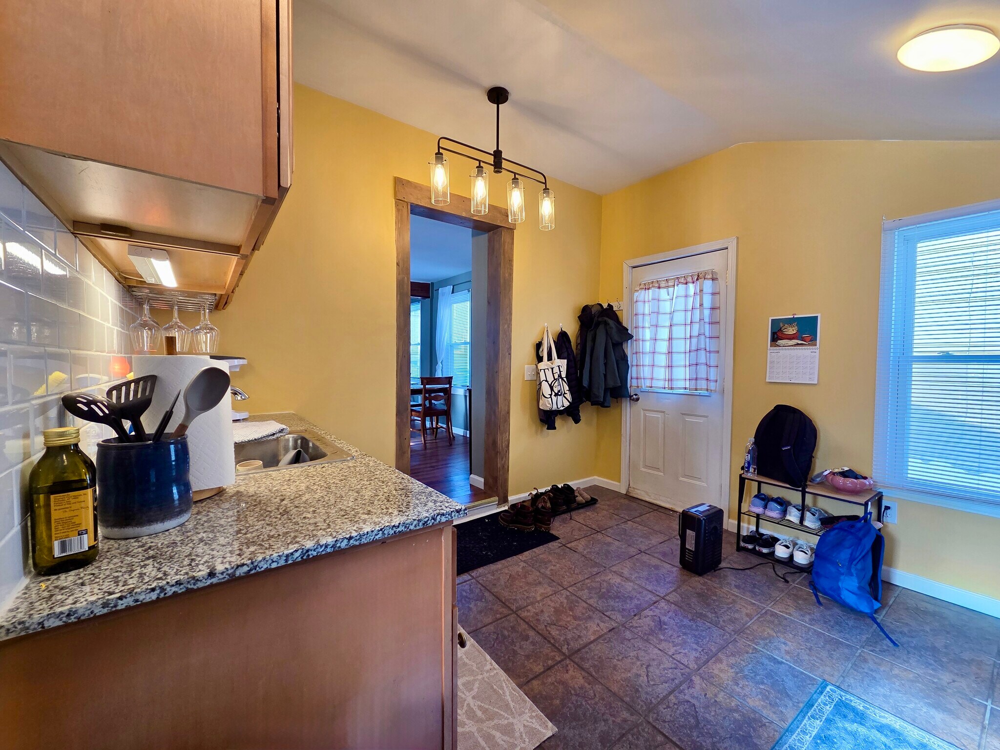 Building Photo - 814 South Ave