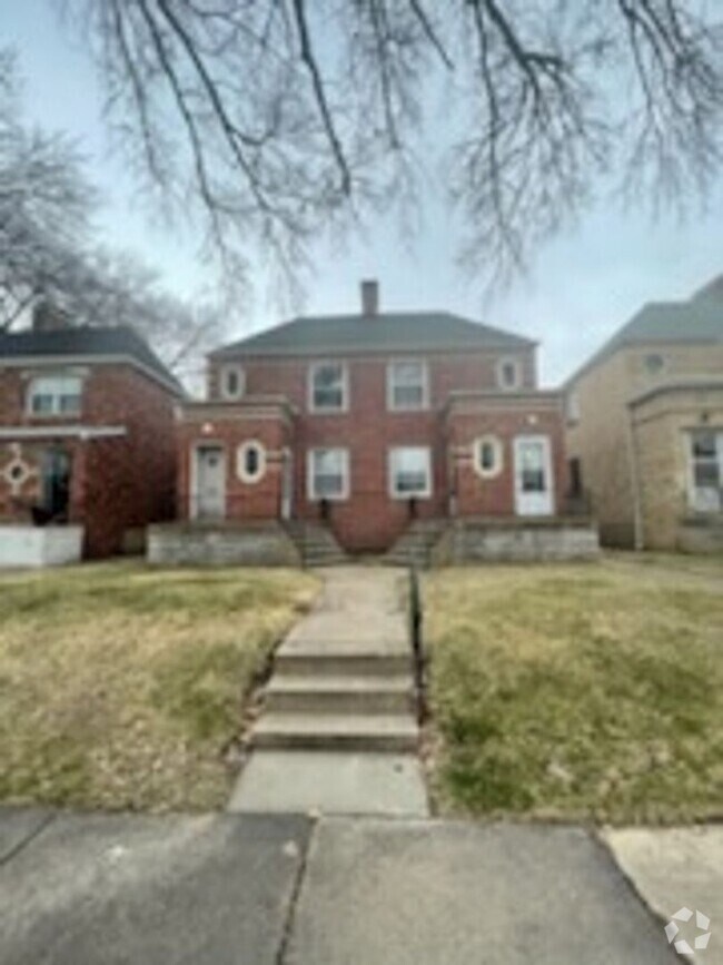 Building Photo - Charming 1-Bedroom Apartment