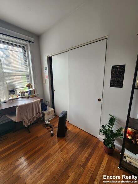 Building Photo - 11 Stearns Rd