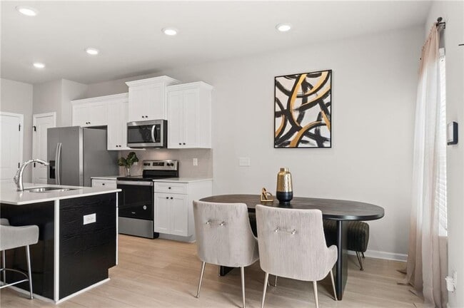 Building Photo - 2538 Polaris Way SW