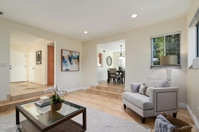 Building Photo - 4345 Willow Glen St