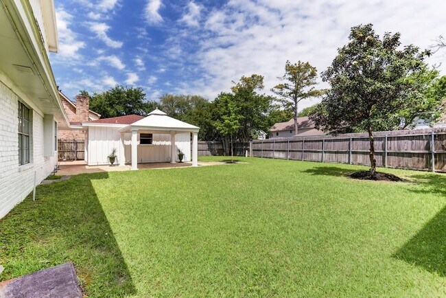 Building Photo - 11006 Wickersham Ln