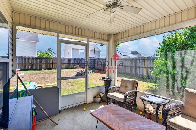 Building Photo - 3 bedrooms, 2 bathrooms in Richmond HIll's White Oak Subdivision! Close to I95, Savannah, Pooler ...