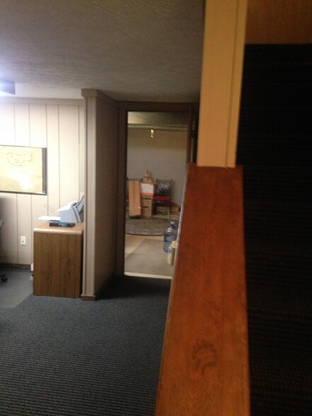 Building Photo - 6012 Godown Rd