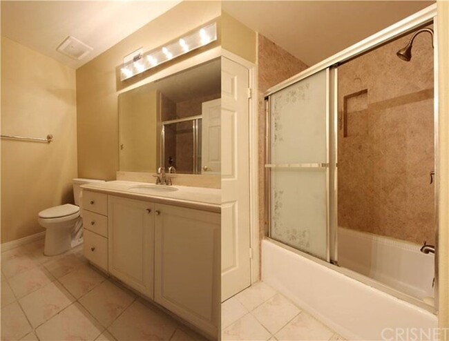 Upstairs Bathroom - 18054 Tulsa St