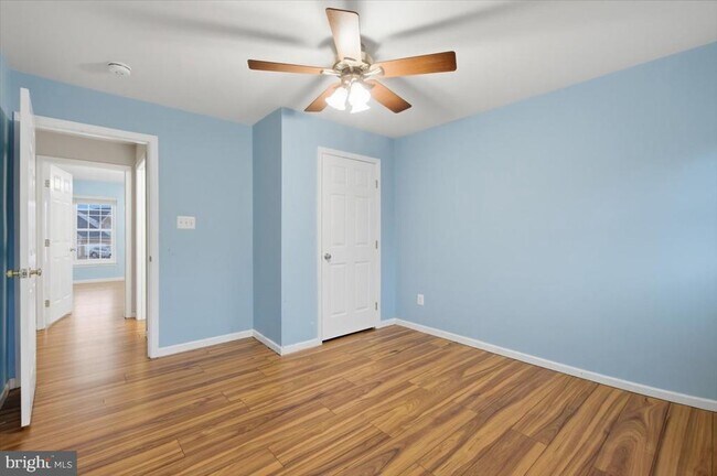 Building Photo - 6914 S Dewey Ct