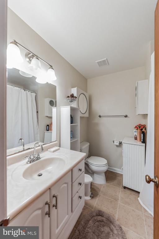 Building Photo - 4600 Linmar Ct