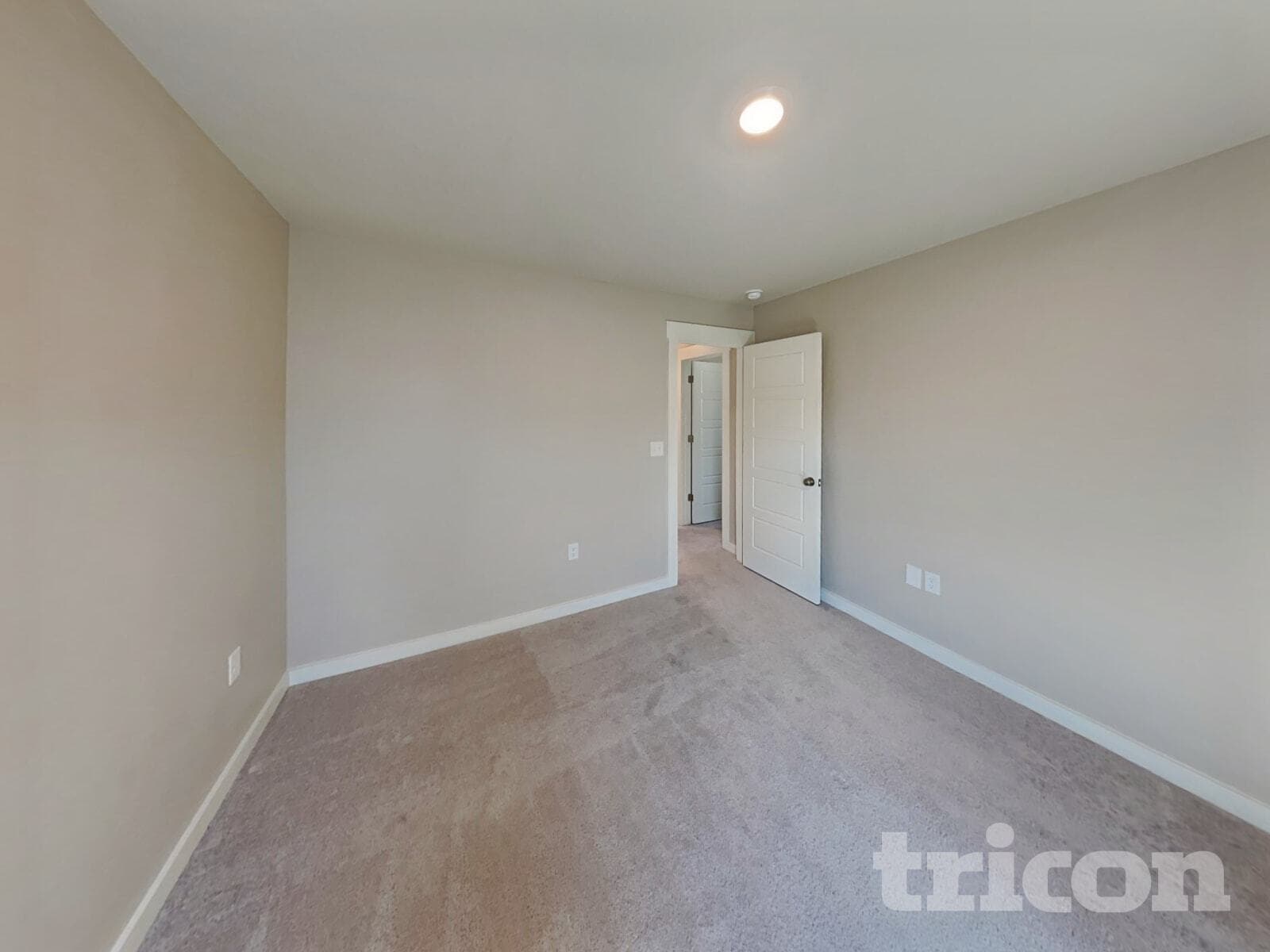 Building Photo - 1736 Lannister Ave