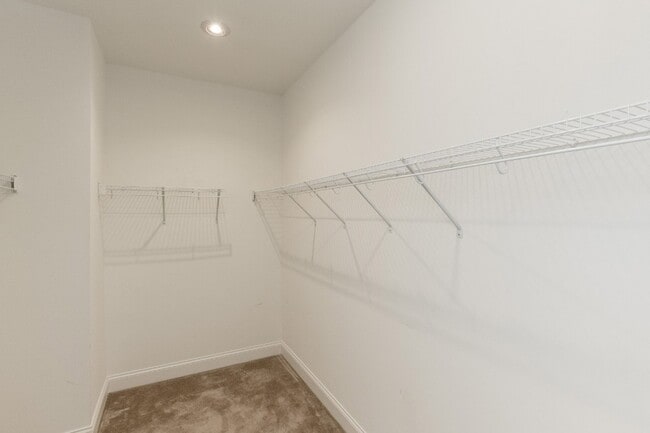 Building Photo - 318 Cornelius Wy