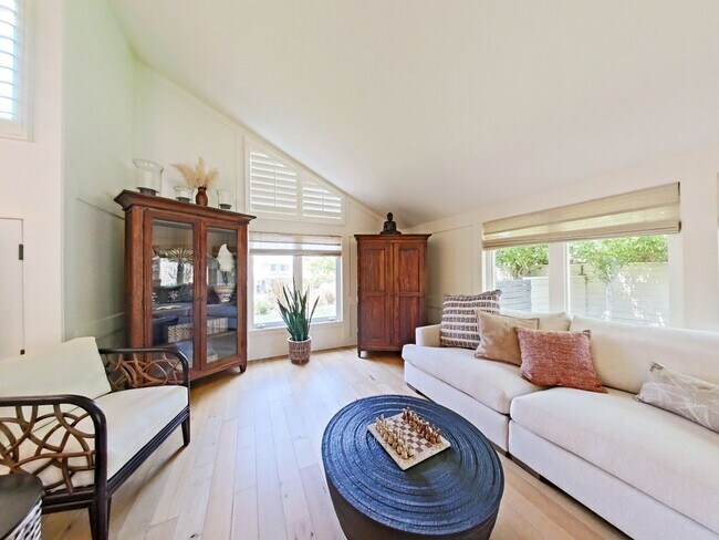 Building Photo - 33702 Calle Conejo