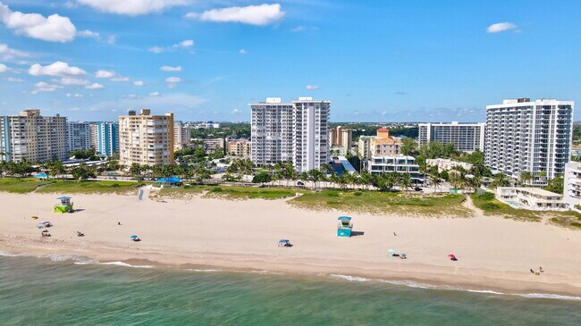 Building Photo - 405 N Ocean Blvd