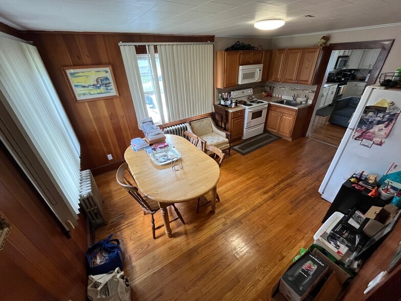 Primary Photo - 75 Brefni St