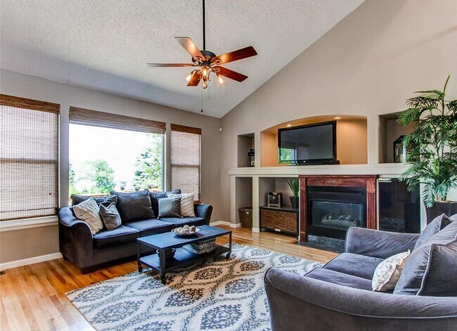 Building Photo - 11491 Dark Star Way