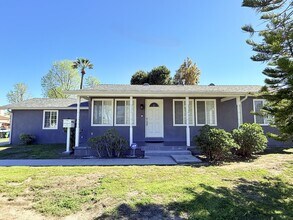 Building Photo - Beautifully Renovated 3-Bedroom Home in Va...