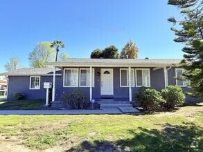 Building Photo - Beautifully Renovated 3-Bedroom Home in Va...