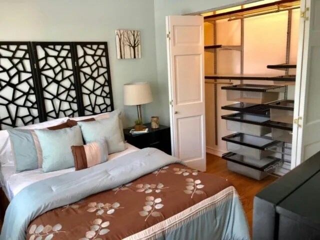 Second Bedroom - 6040 N Kenmore Ave