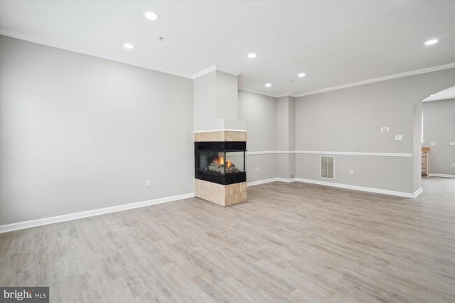 Building Photo - 8114 Mallard Shore Dr