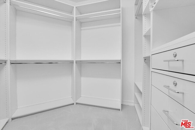 Building Photo - 128 N Swall Dr