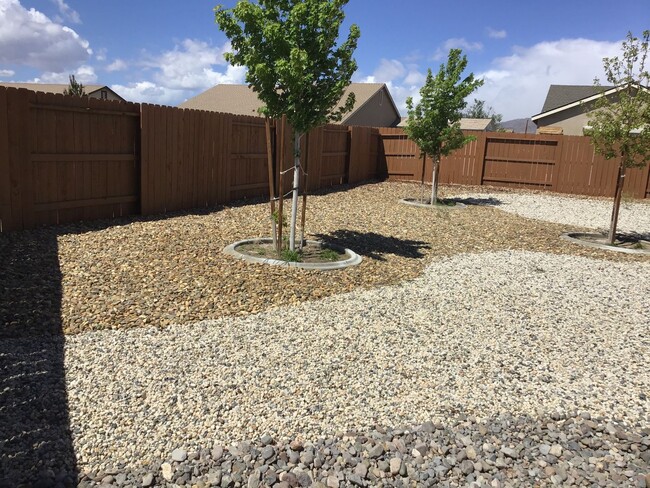 Building Photo - Beautiful 1 Bedroom 1 Bath Home With Al...