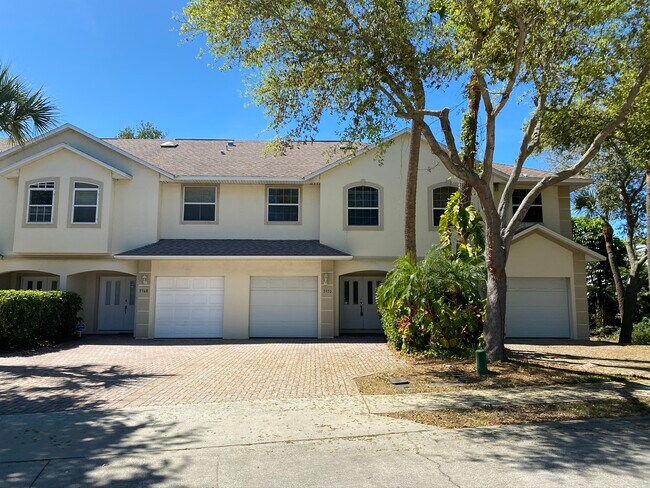 Building Photo - 7970 Evelyn Ct