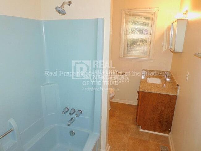 Building Photo - 8521 Richardsonwood Rd