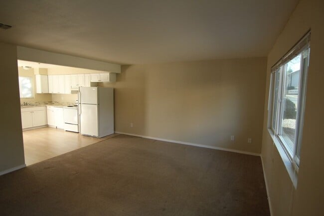 Building Photo - Beautifully Renovated 2 Bedroom 1-Bath Apartment – Private Patio • Downstairs Unit • Prime Location