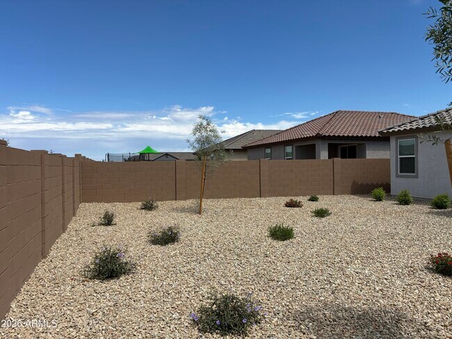 Building Photo - 17321 W Gray Fox Trl