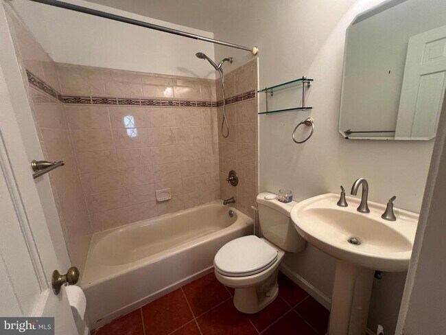 Building Photo - 4112 Elizabeth Ln