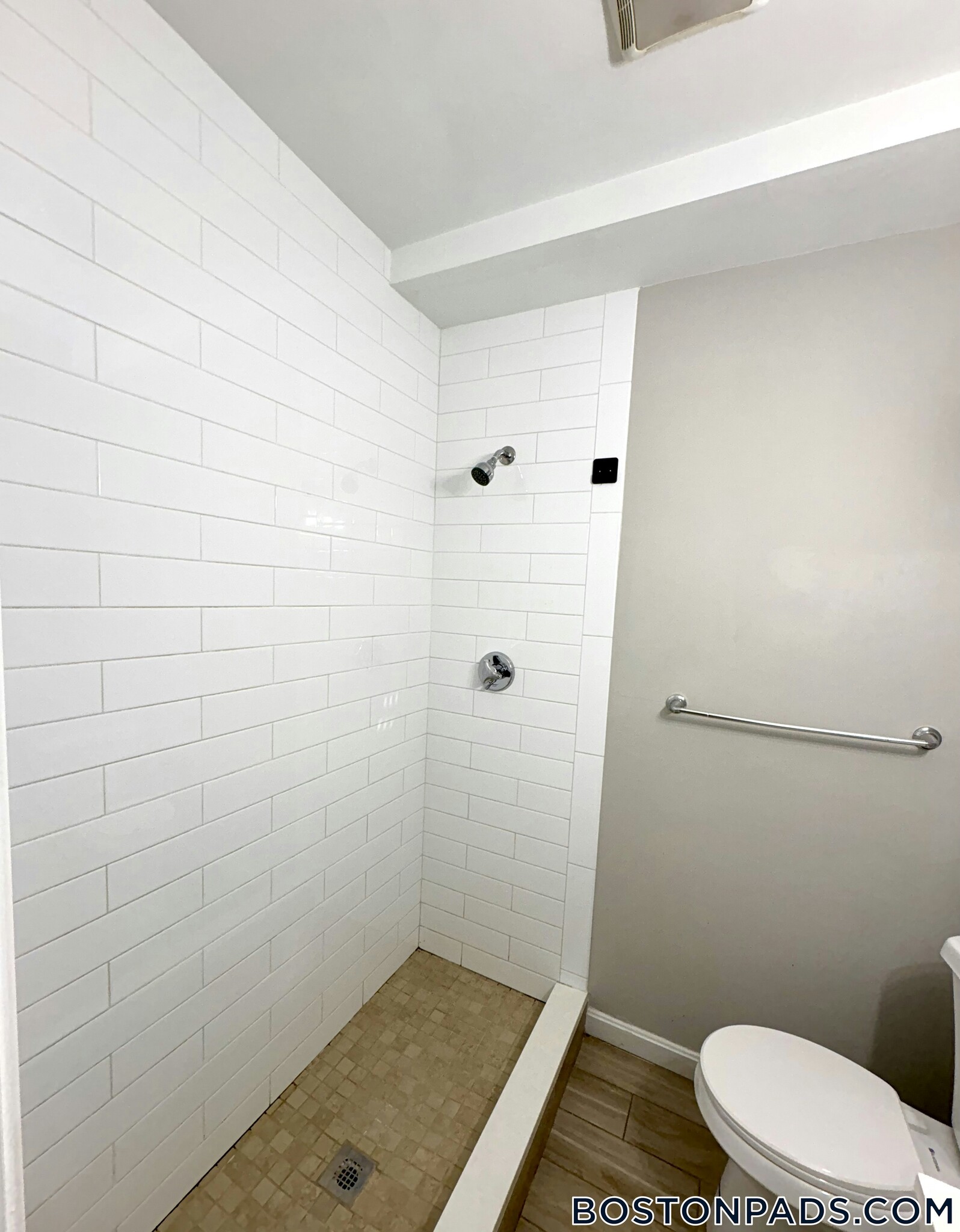 Building Photo - 4 Kingsley Terrace