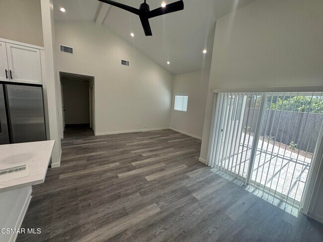 Building Photo - 17018 Midwood Dr
