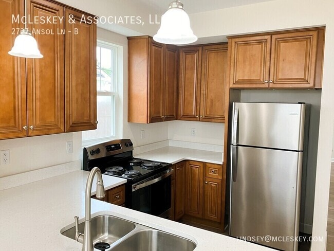 Building Photo - 2737 Ansol Ln