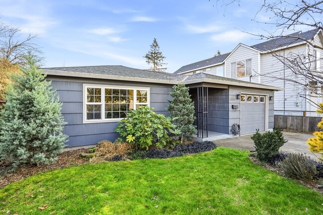 Building Photo - Charming SE Portland Bungalow with Dreamy Backyard Retreat & Stylish Updates