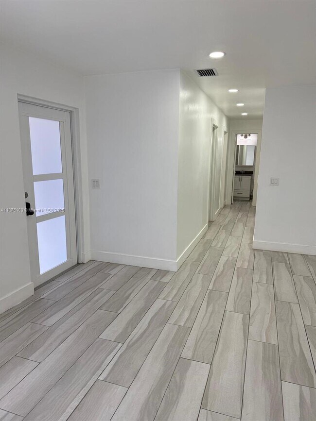 Building Photo - 20028 SW 124th Pl