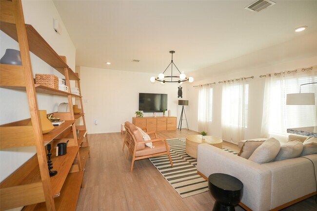 Building Photo - 8446 Manta Ray Dr