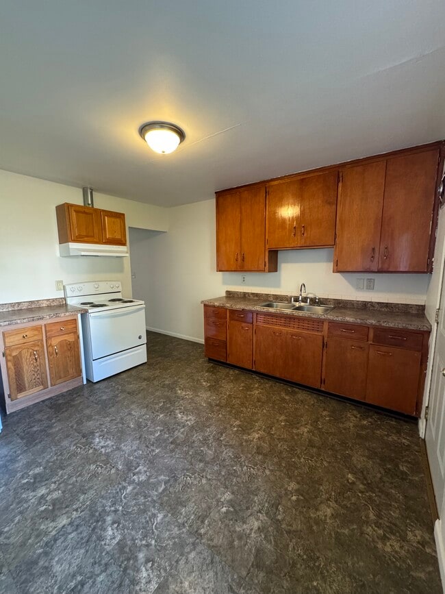 Building Photo - 3013 Blakeley Ave