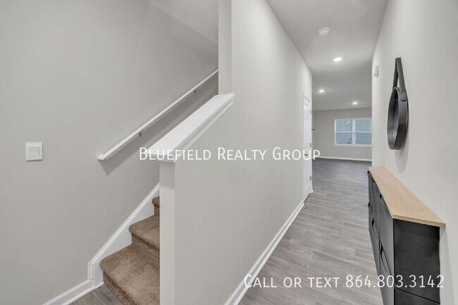 Building Photo - 1329 Wunder Way
