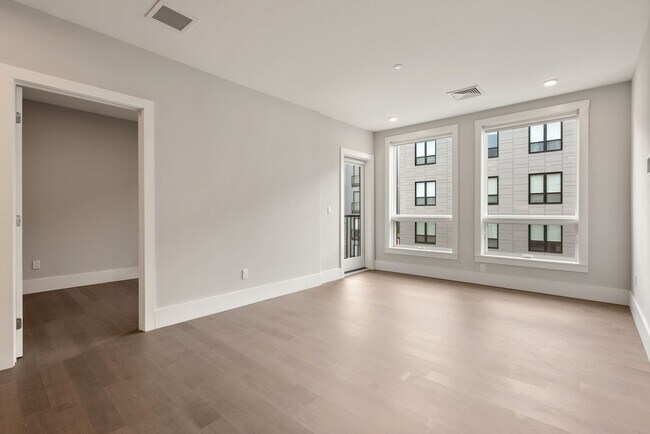 Building Photo - Jamaica Plain spacious studio w/ central a...