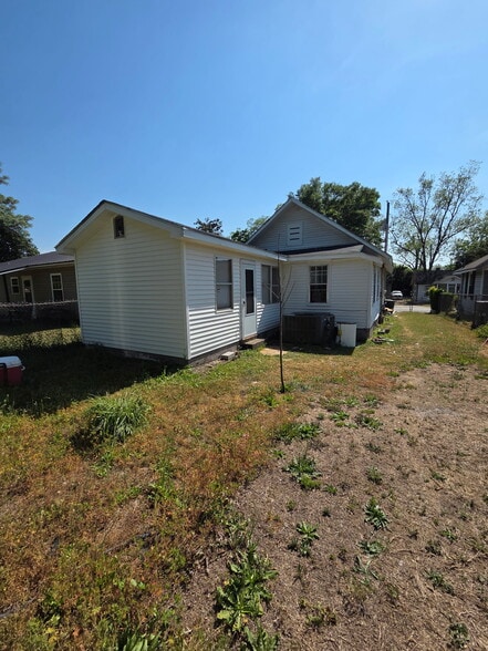 Back yard - 545 Salley St