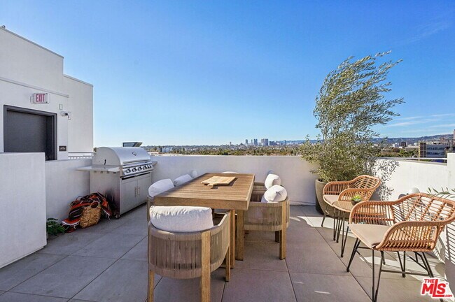 Building Photo - 1110 Spaulding Ave